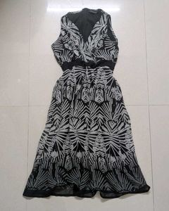 Y2K Stylish Black & White Printed Dress