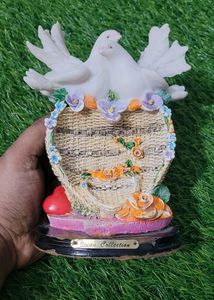 Love Birds Statue
