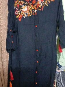 black Embroidered Kurta