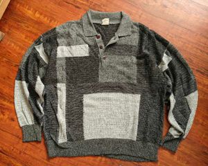 Geometric Pattern Knit Sweater