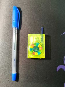 Vintage 90s Lucky spinner plastic toy