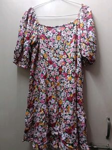 Floral Print Puff Sleeve Square Neck Dress