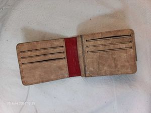 Stylish Green Leather Bifold Wallet