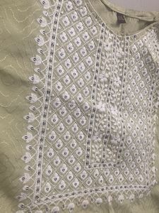holy discounts  Elegant Embroidered Kurta