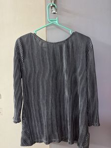 Chic Striped Twist-Front Tunic