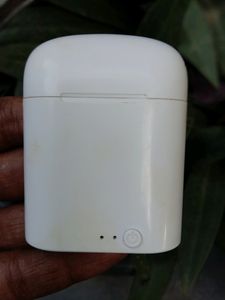 i7 TWS earbuds