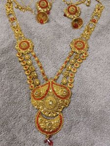 Exquisite Red &amp; Gold Jhumka Earrings