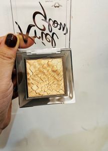 Gold Shimmer Highlighter