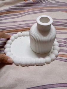 ribber vase with oval bubble tray x1