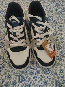 Red Tape Classic Sneakers