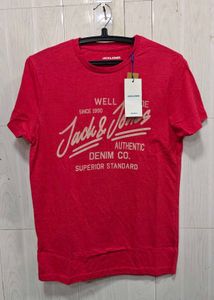 Jack &amp; Jones Men’s True Red Graphic T-Shirt