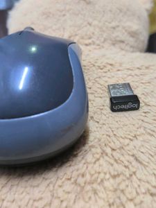 Logitech M185 Bluetooth Ambidextrous Mouse