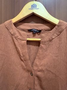 Chemistry Stylish Brown V-Neck Button-Up Top