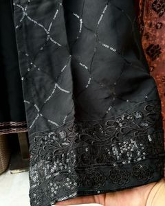 Elegant Black Embroidered Kurta Set😍
