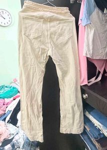 Chic Chain Detail Wide-Leg Jeans