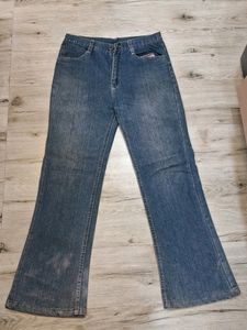 Genuis Bootcut Jeans Size 32 H1828