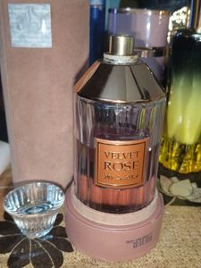 Lattafa Velvet Rose Eau de Parfum