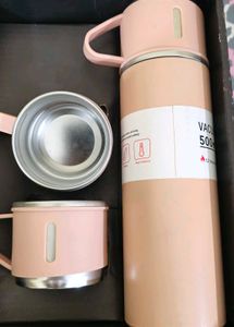 Insulated Vacuum Flask with Cups