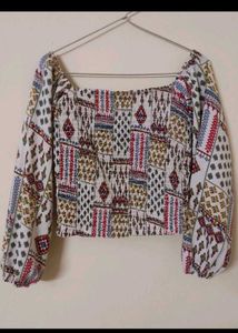 Patterned Crop Top with Long Sleeves
