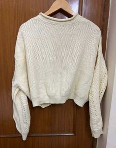 Creamy Cable Knit Cropped Sweater