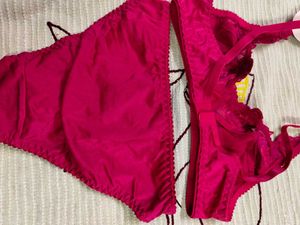 Fuchsia Lace Lingerie Set