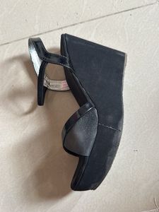 Chic Black Strappy Wedge Sandals