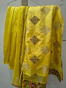 Vibrant silk Yellow Kurta Set. 3 piece.