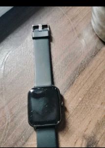 Sleek Black Smartwatch