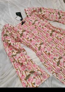 🌸Floral Print Kurta with Lace-Up Back