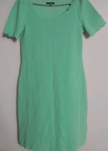 Women Solid Green Sparkly Sheath Dress