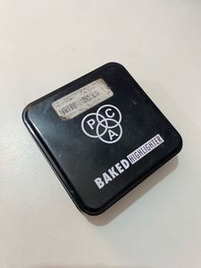 PAC baked highlighter shade- Ice cold