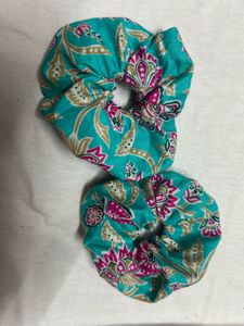 Boho Floral Print Scrunchies (Set of 2)