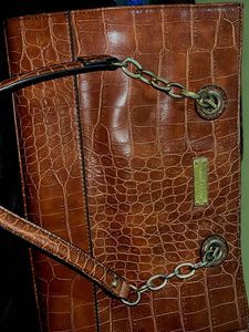 Stylish Croc-Embossed Handbag