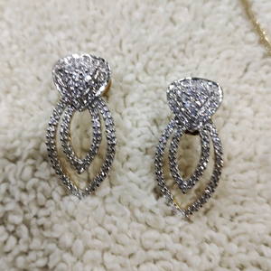 Diamond necklace set
