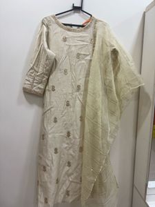 Myntra Festive Cream Kurta
