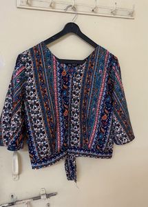 (two tops)Boho Print Tie-Front Crop Top