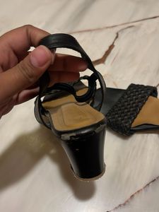 Stylish Black Woven Strap Sandals