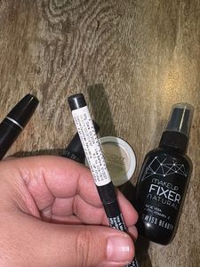 makeup kit