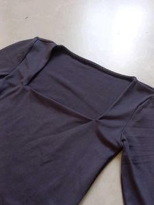 Skims Stylish Square Neck Long Sleeve Crop Top