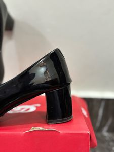 Women Pointed Toe Block Pumps!!