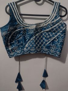 Stitched Lehnga With Dupatta