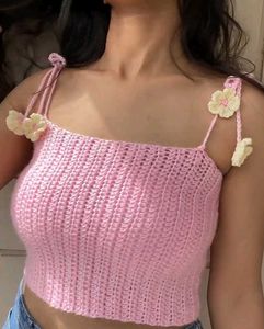 Crochet blossom blush pink crop top 🌸