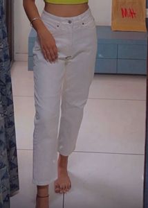 H&amp;M-White Slim fit Mom high ankle jeans