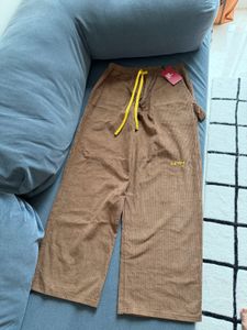 Brand new Brown wide-leg Corduroy Pants (S)