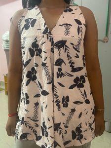 Cute Floral Print Sleeveless Top