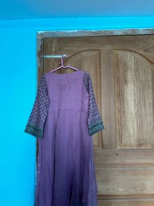 Exclusive Elegant Mauve Embellished Kurta