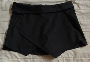 Zara Black Skort