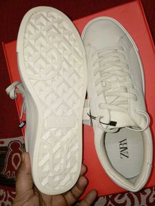 ZARA MEN'S lace-up sneakers