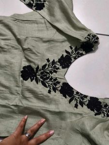 beautiful pista colour suit