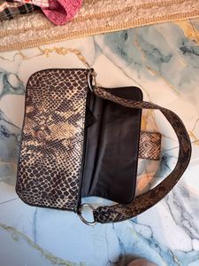 H&amp;M Stylish Animal Print Shoulder Bag